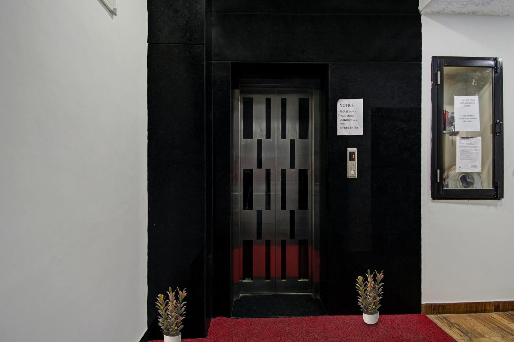 Townhouse The Lotus Hotel Jaipur Ngoại thất bức ảnh