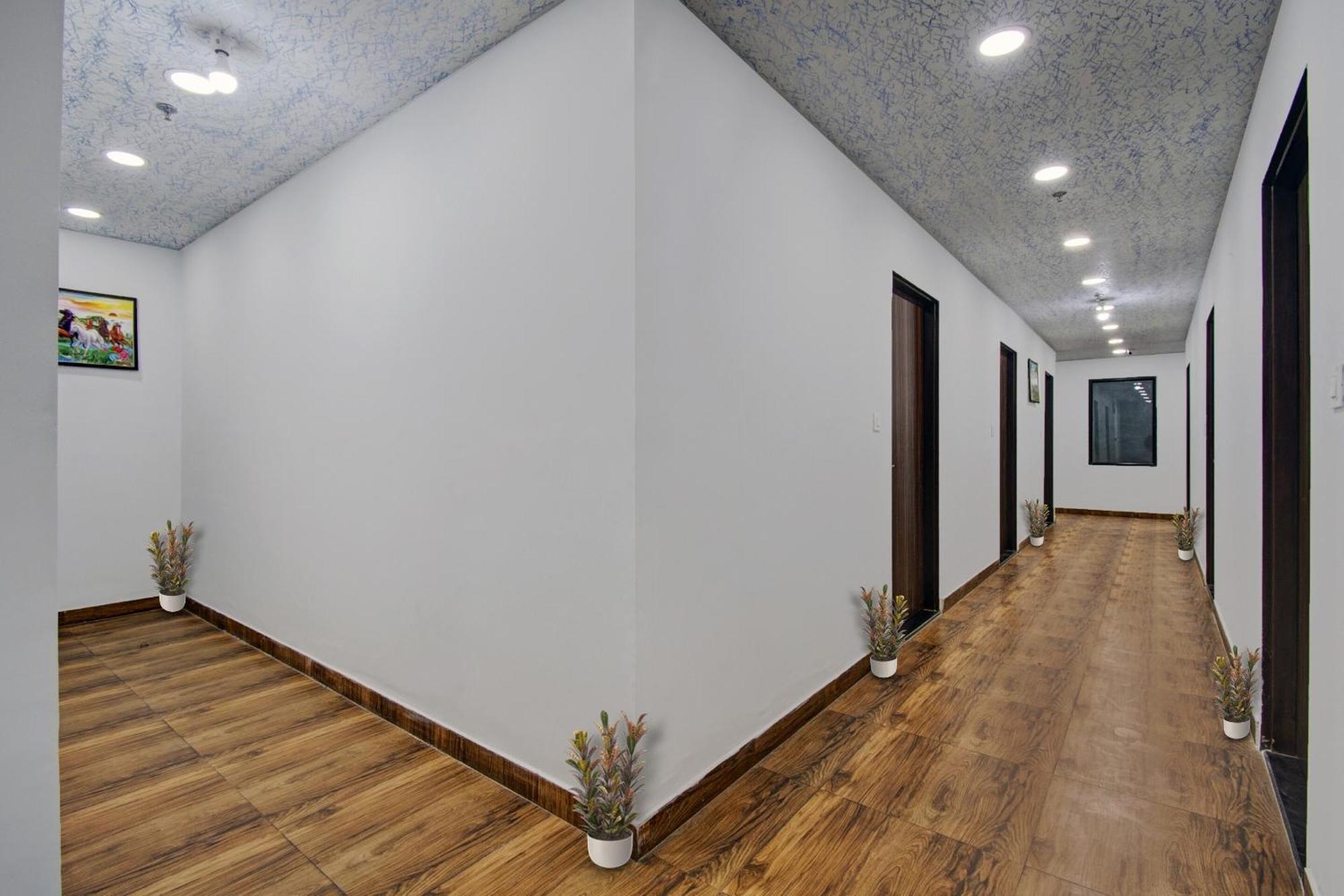 Townhouse The Lotus Hotel Jaipur Ngoại thất bức ảnh