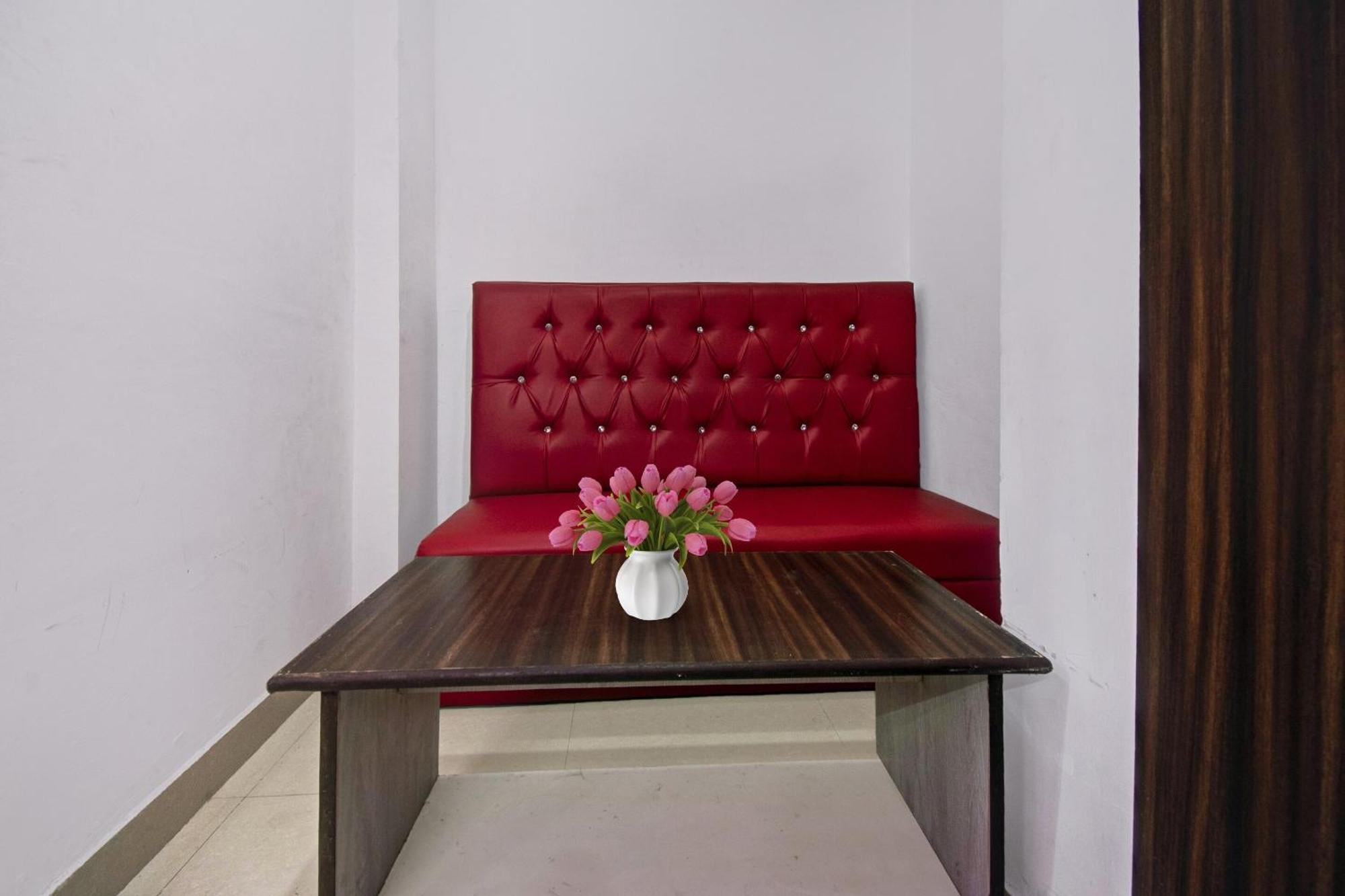 Townhouse The Lotus Hotel Jaipur Ngoại thất bức ảnh