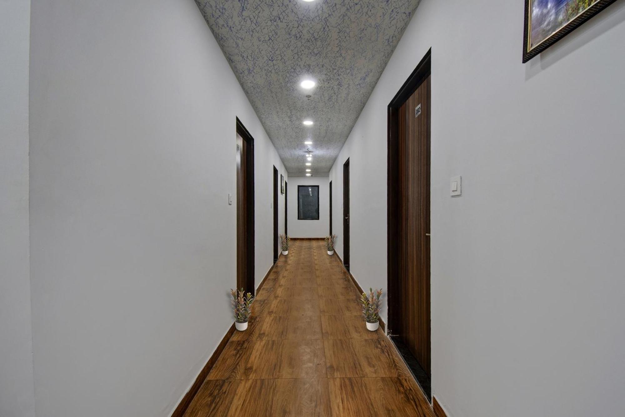 Townhouse The Lotus Hotel Jaipur Ngoại thất bức ảnh